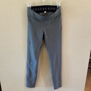 Under armour leggings size medium